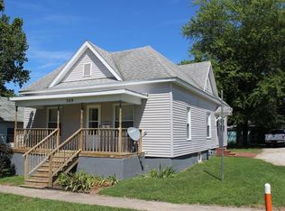 309 S Rollins St, Macon, MO 63552