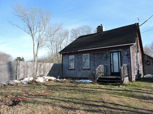 421 Huttleston Ave, Fairhaven, MA 02719