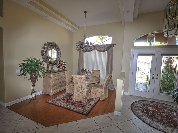 4th image of 20 Eloise Cir