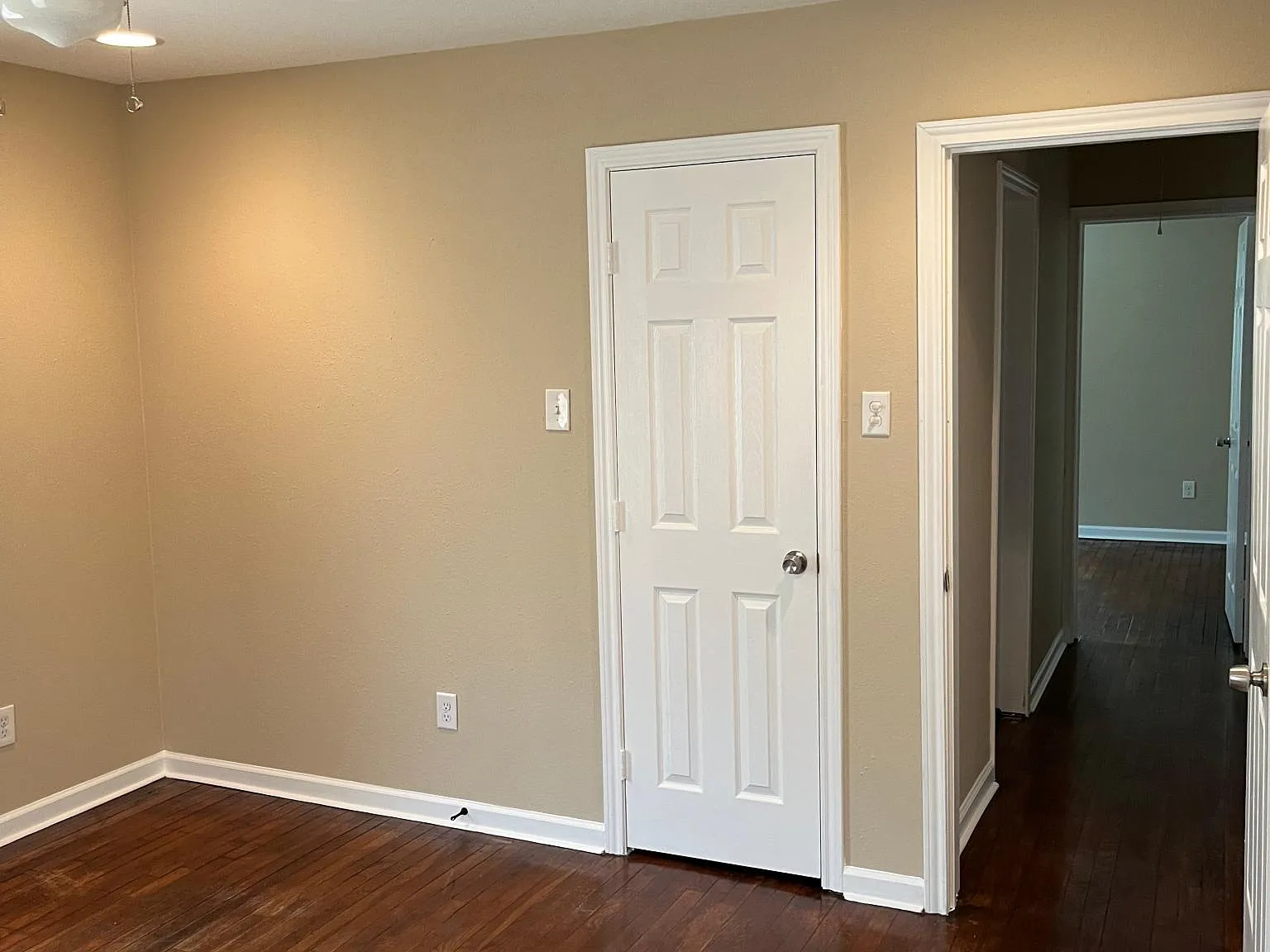 6117 Octavia St — Photo 3