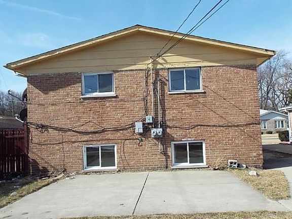 2nd image of 14157 S Saginaw Ave