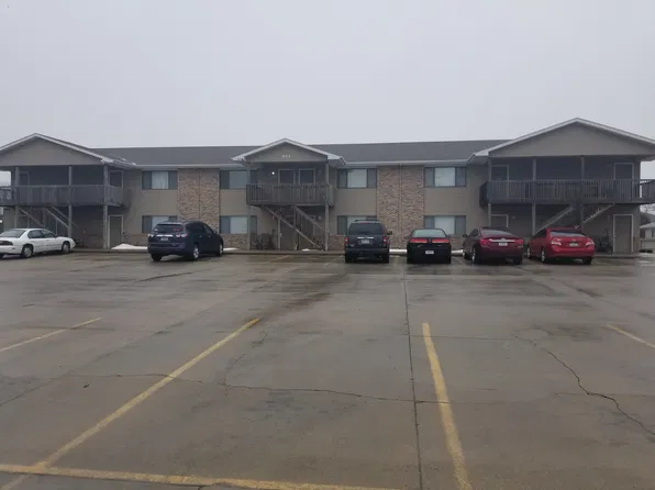 706 Kennedy Dr APT 3, Grand Island, NE 68803