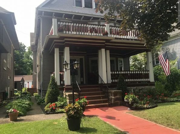 195 Christiana St #1