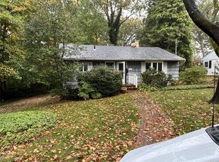 15 Walnut Pl, Huntington, NY 11743