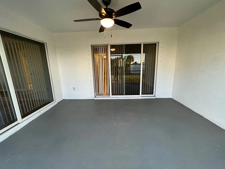 419 SW 4th St — Photo 29