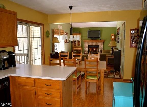 3rd image of 7019 Berry Blossom Dr