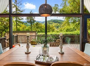 27101 SE 74th St, Issaquah, WA 98027