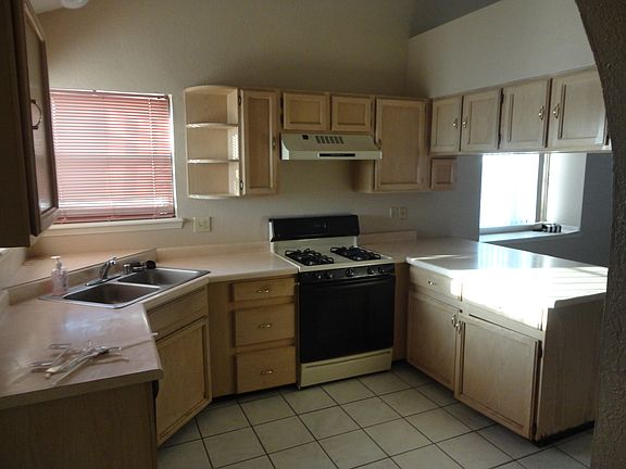 5th image of 1533 Cezanne Cir