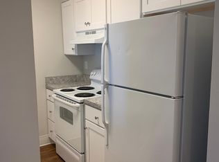 173 Riverboat Village Rd, South Hadley, MA 01075