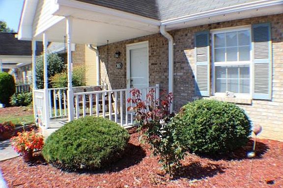 2nd image of 501 Milton Ct