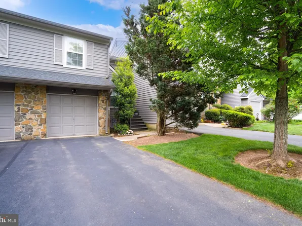 1 Brookline Ct, Princeton, NJ 08540