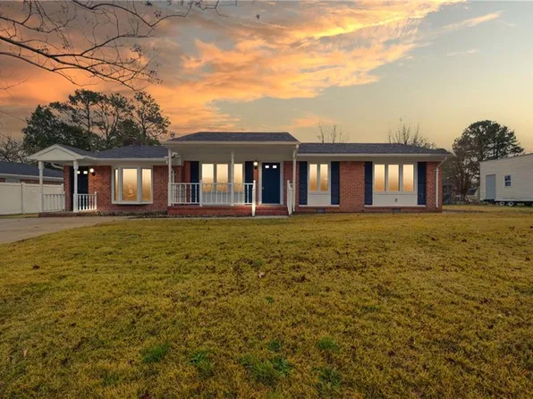 1505 Austin Dr, Suffolk, VA 23434