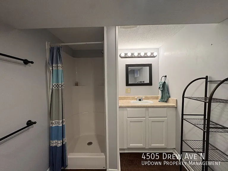 4505 Drew Ave N — Photo 21