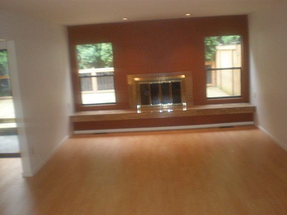 Living rm fire place