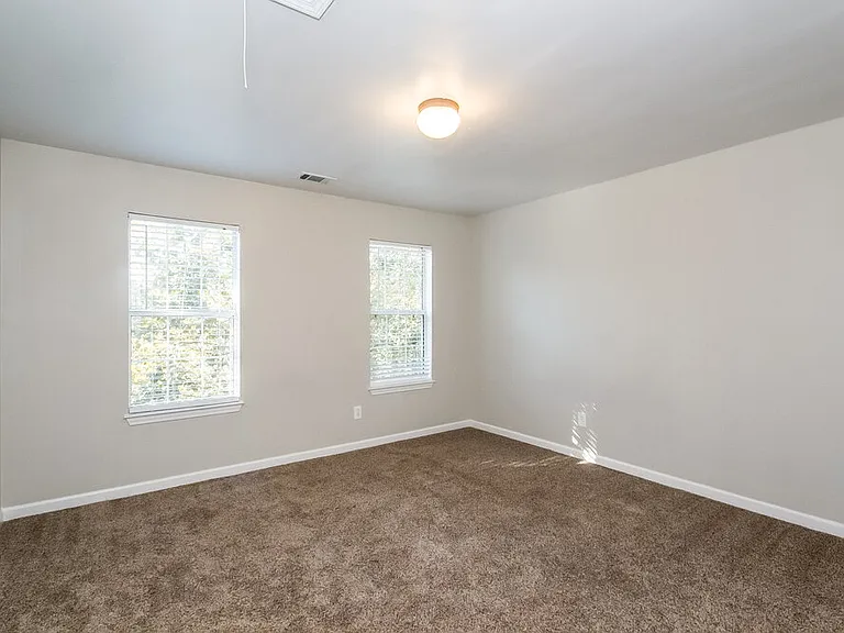 618 Brookwater Dr — Photo 12
