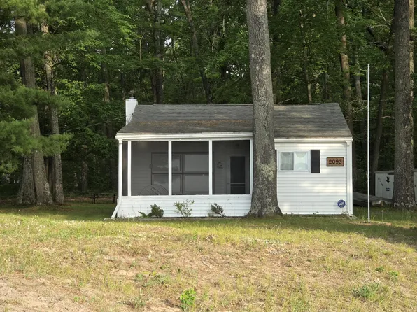 2093 N Tallman Lake Rd, Fountain, MI 49410