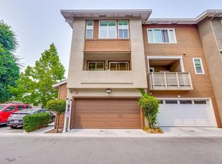 2641 Fairview Dr, Mountain View, CA 94043