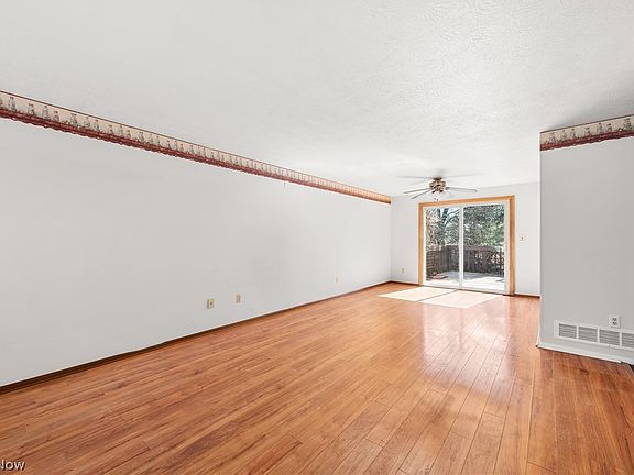 4th image of 1038 Sherwood Dr