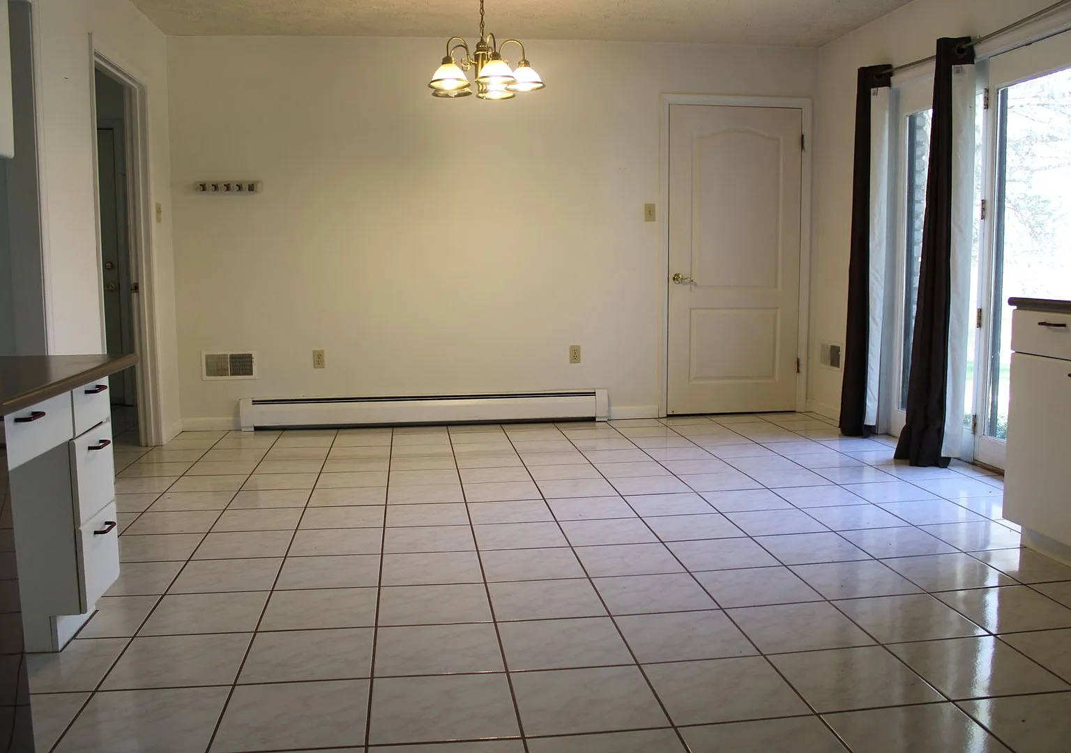 2485 Joppa Rd York — Photo 4