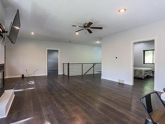 5th image of 13833 Sunrise Terrace Ln
