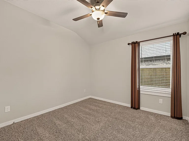 3219 Garner Ln — Photo 10