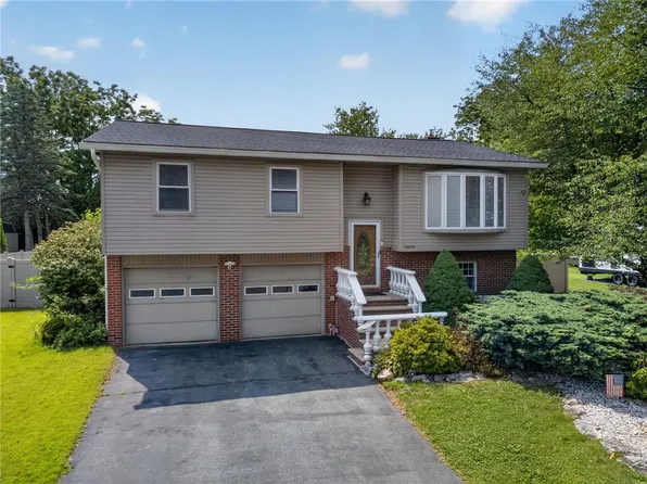 5429 Monocacy Dr, Bethlehem, PA 18017