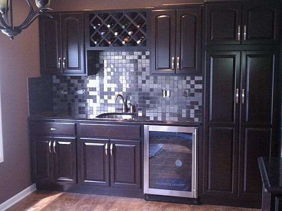 Kitchen wet bar