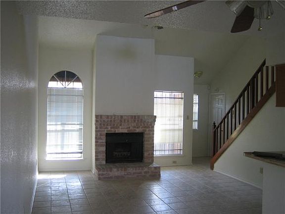 2nd image of 5622 Gineridge Dr