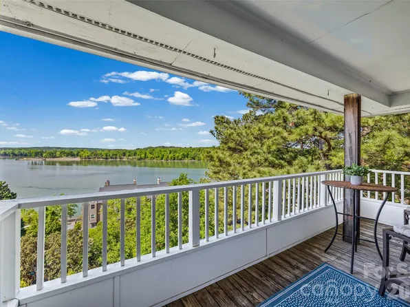 9709 Emerald Point Dr Unit 12, Charlotte, NC 28278