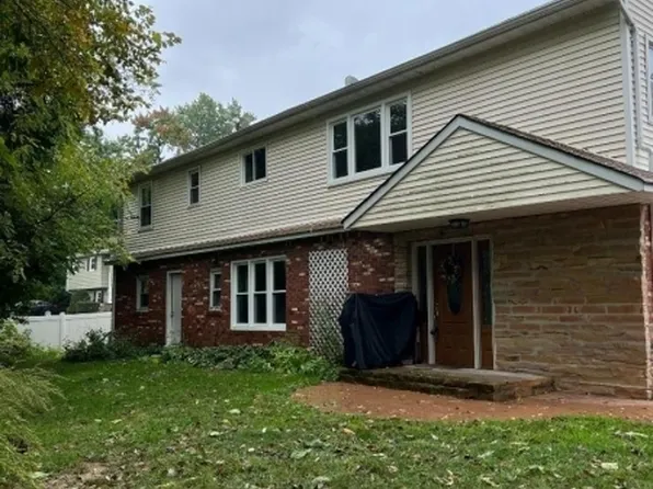 8 West Dr, Lincoln Park Boro, NJ 07035