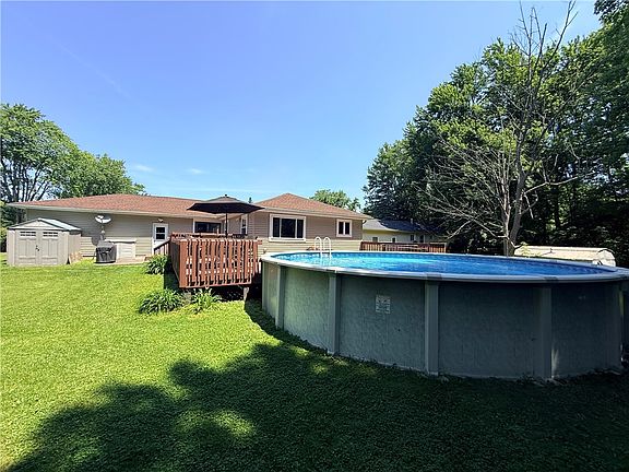 5th image of 523 Westside Dr