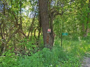 38547 Genesee Lake Rd, Oconomowoc, WI 53066