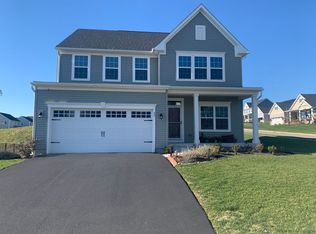 29 Lady Harrington Dr, York, PA 17406
