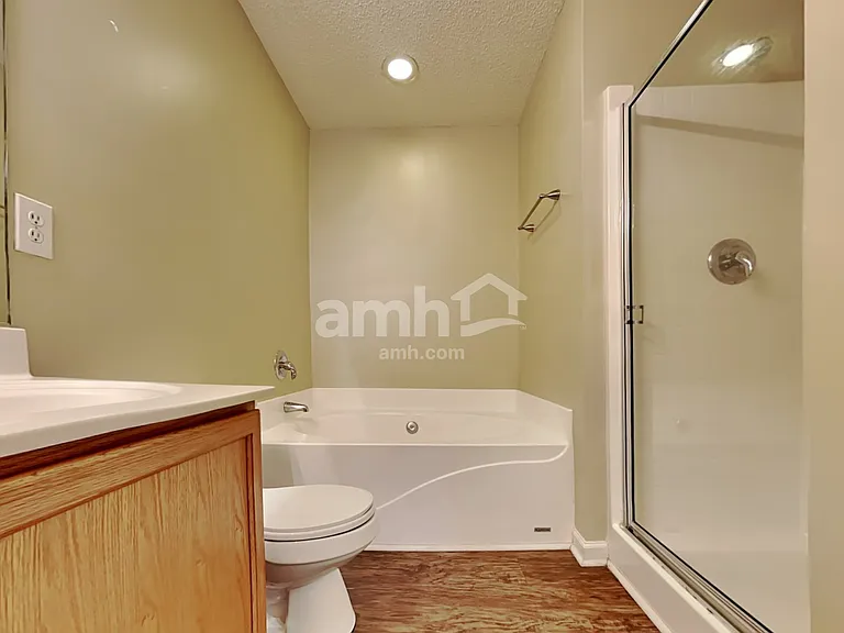 110 Tyron Rd — Photo 10