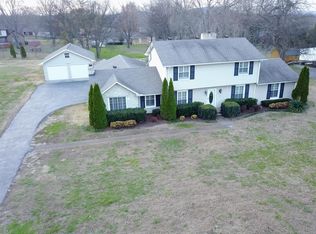 320 Douglas Bend Rd, Gallatin, TN 37066