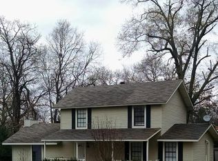 4 Wanda Ct, Marshall, TX 75670