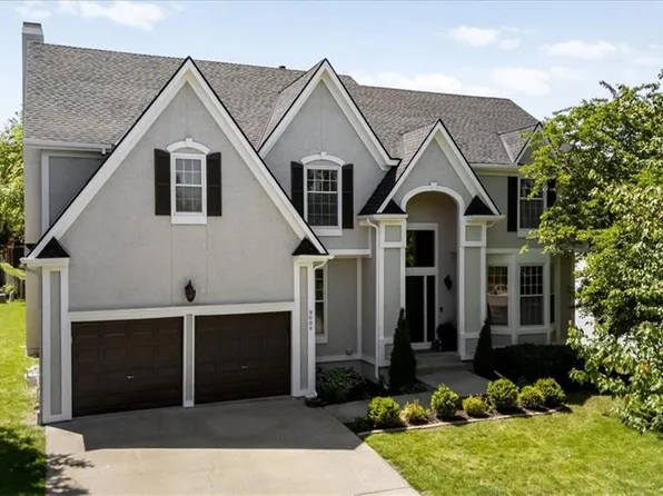 9009 W 148th Ter, Overland Park, KS 66221