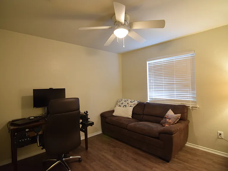 4814 Water Oak Dr — Photo 11