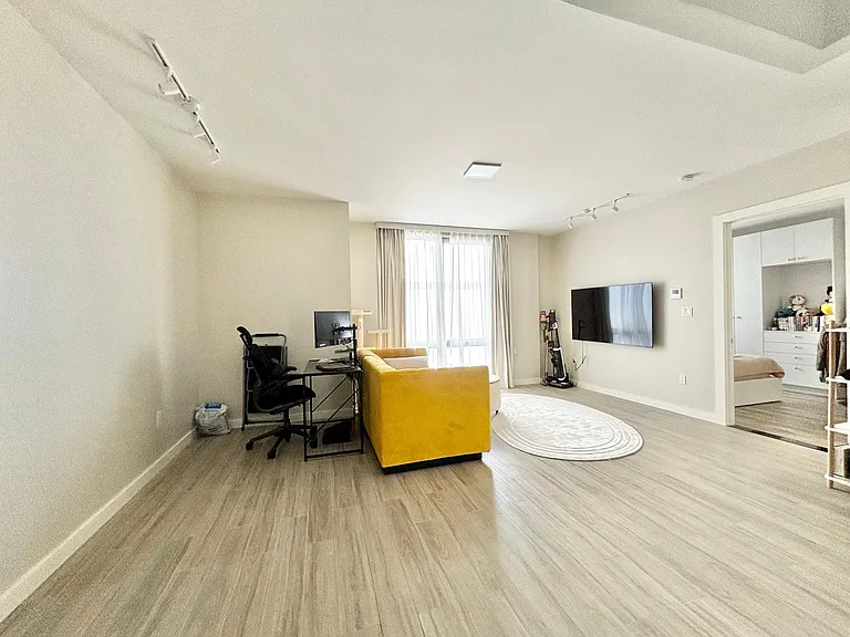 144-27 Sanford Ave #7H — Photo 6