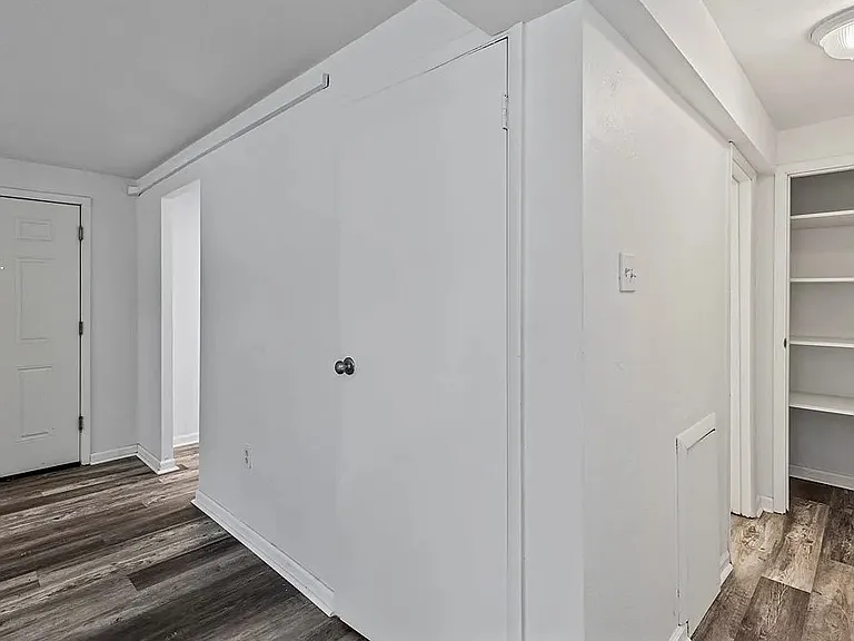 440 Center Ave #2C — Photo 5