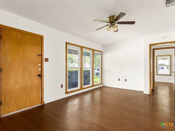 3rd image of 432 Romberg St