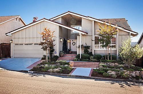 1st image of 3157 La Mesa Dr