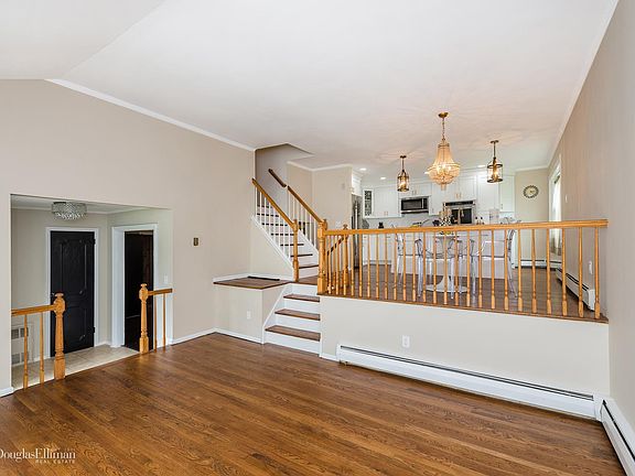 3rd image of 2663 Pine Ct