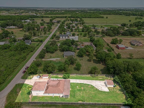 3rd image of 12525 Wanda Way
