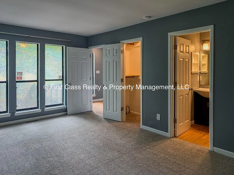 8015 Tiburon Cir — Photo 49