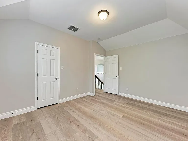 6805 Barstow Ct — Photo 31