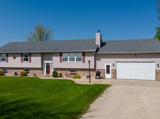 4183 E 50th Rd, Mendota, IL 61342