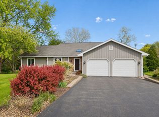 4508 Nancy Dr, Crystal Lake, IL 60014