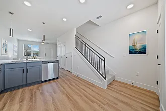 Lat Twenty7 Townhomes — Photo 69