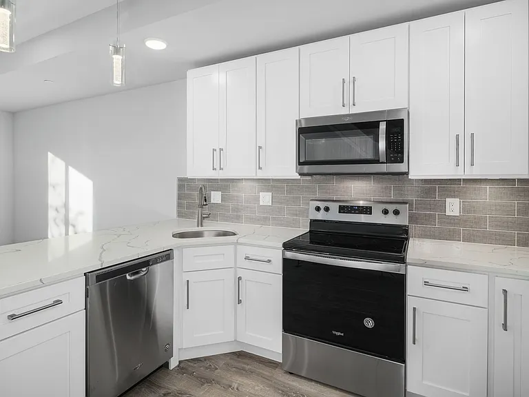 1302 N Marshall St #2 — Photo 10